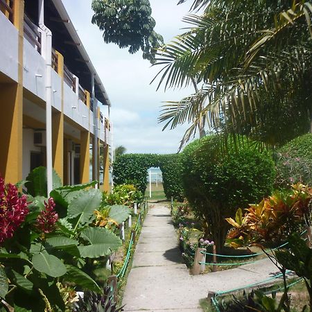 Hotel Puerto Ballesta Тонсупа Екстериор снимка